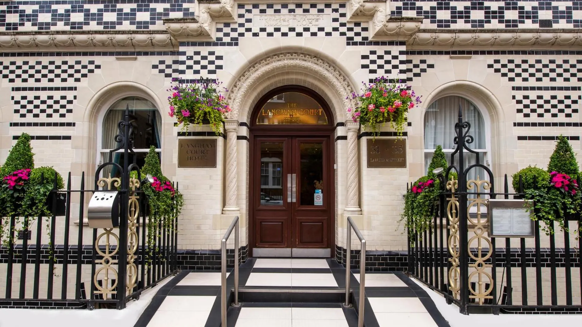 Staying In West End: 3 Family Hotels Compared